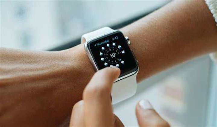 
Apple Watch detects pregnancy before clinical test: Report 