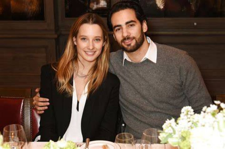 
Are Kamran Ahmed Parents Still Alive? Ethnicity And Family Origine – Where Is Ilona Smet Husband From? 