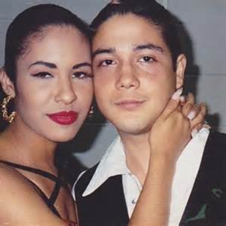 
Chris Perez Family Life With Parents Carmen Medina And Gilbert Pérez 