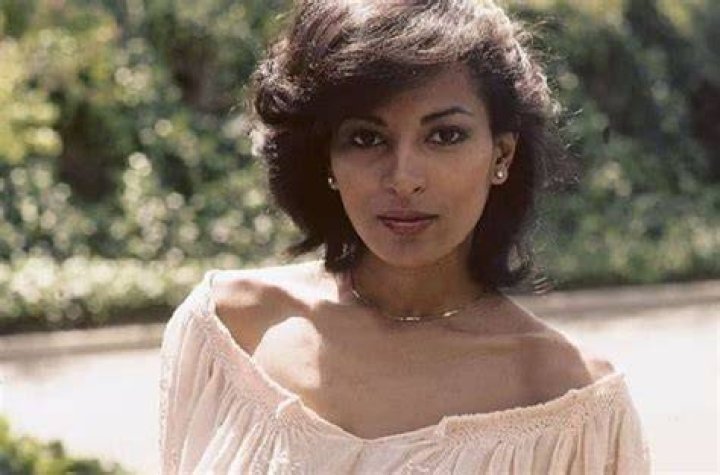 Gina Grier-Townsie Height, Weight, Net Worth, Age, Birthday, Wikipedia, Who, Instagram, Biography