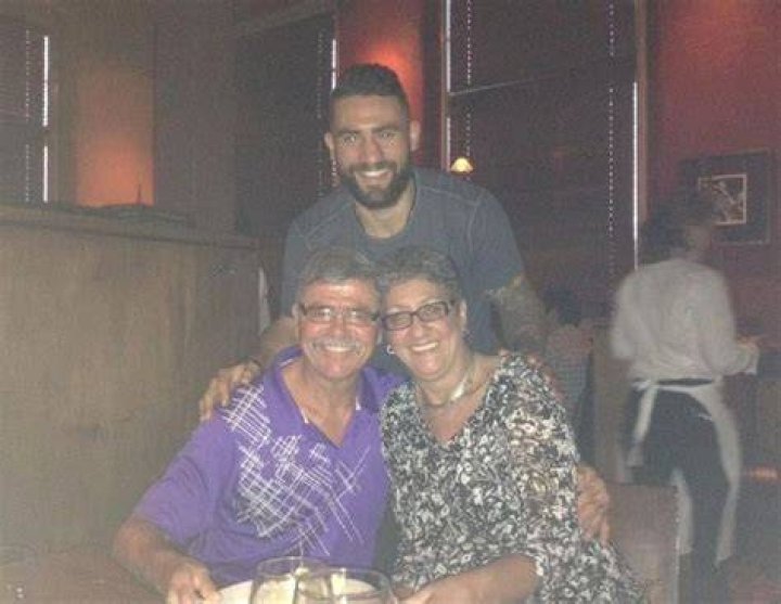 Paul Bissonnette Mocks Sister Nathalie Bissonnette Over A Childhood Photo